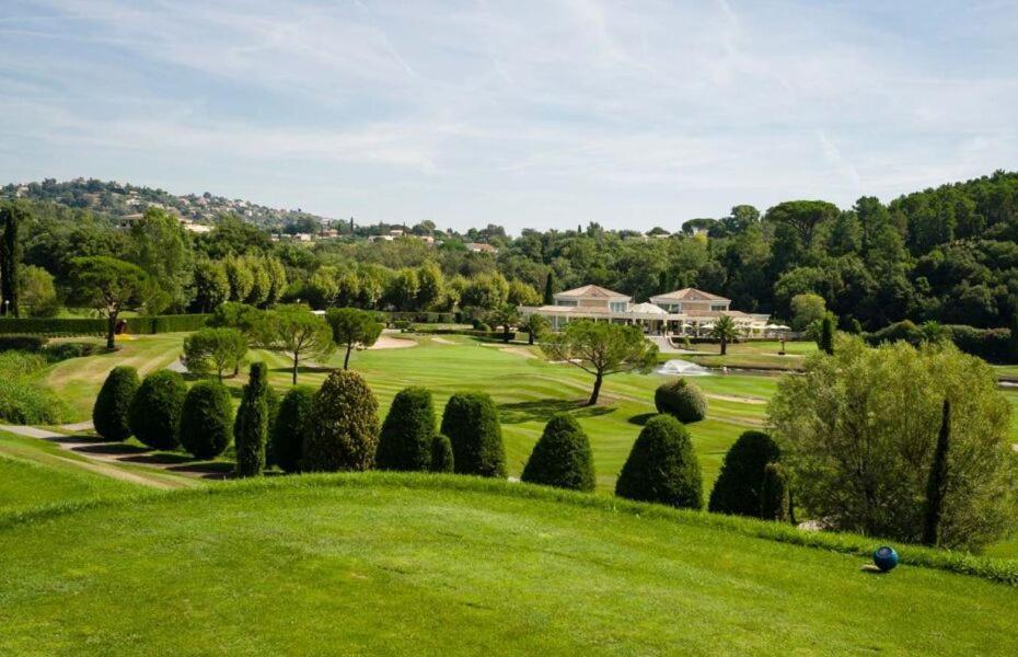 Appart 2 Pieces Independant Dans Villa Proche Centre Ville Au Calme Mandelieu La Napoule Luaran gambar